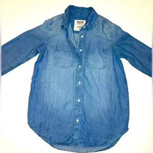 Mossimo Womens Soft Chambray Boyfriend Button Down Shirt Size XS